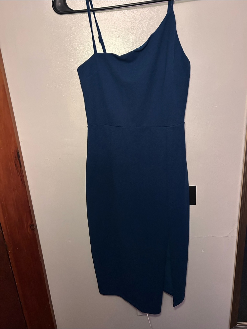 NWT lulus asymmetrical neck line